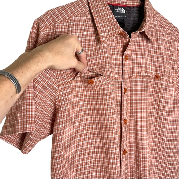 The North Face short sleeve button up shirt plaid Hawaiian - Picture 4 of 8